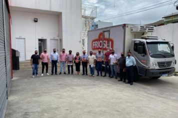 Foto - Visita técnica de vereadores acompanhados dos líderes do Executivo à empresa localizada em Caxias-RS.