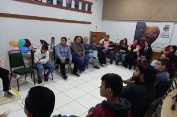 Foto - Reunião para planejamento da Primeira edição da Câmara Júnior. Dia 15/09/2022