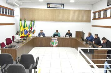 4ª SESSÃO EXTRAORDINÁRIA DO ANO APROVA DUAS MATÉRIAS